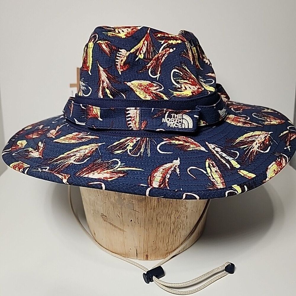 The North Face Men's Class V Brimmer Hat Tied Fishing Flys Lures S/M